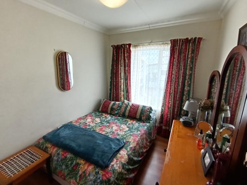 3 Bedroom Property for Sale in Fraaiuitsig Western Cape